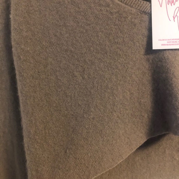 Cashmere sweater - Picture 2 of 3